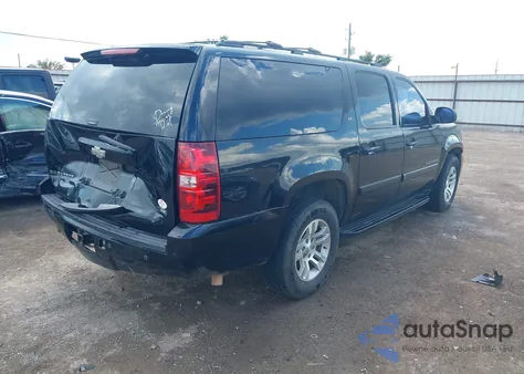 2008 Chevrolet Suburban 1500 Lt z USA, uszkodzony, nr VIN 1GNFC160X8R252335